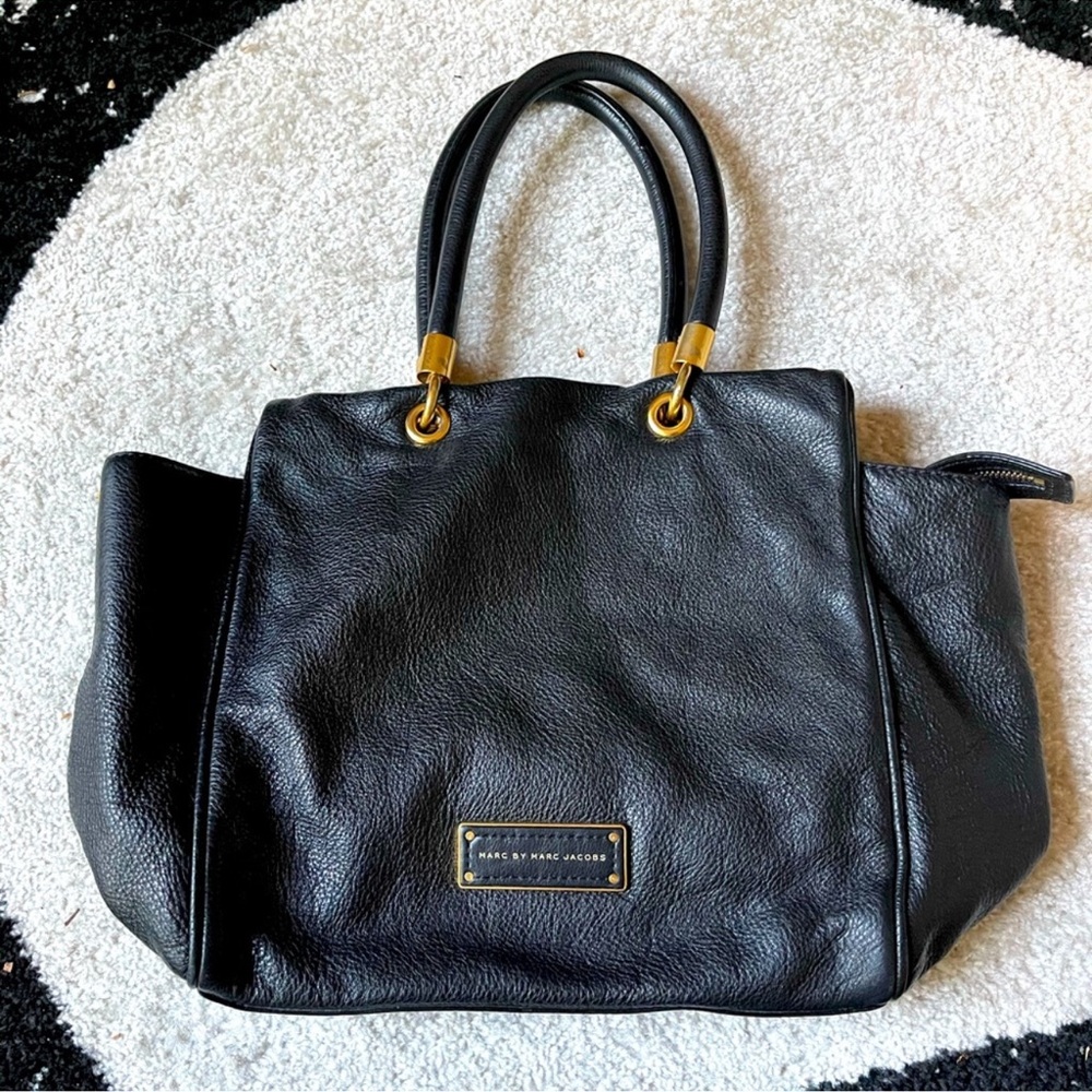 Marc by Marc Jacobs genuine leather bag